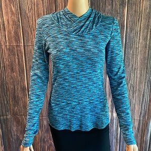 Columbia Sportswear Company size small blue & black stretchy small jacket